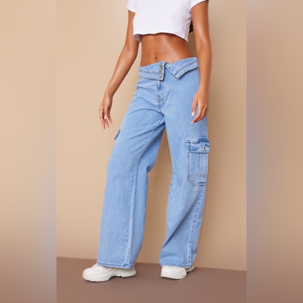 PRETTY LITTLE THING LIGHT BLUE WASH ASYMMETRIC FOLDOVER WAISTBAND JEANS size 10
